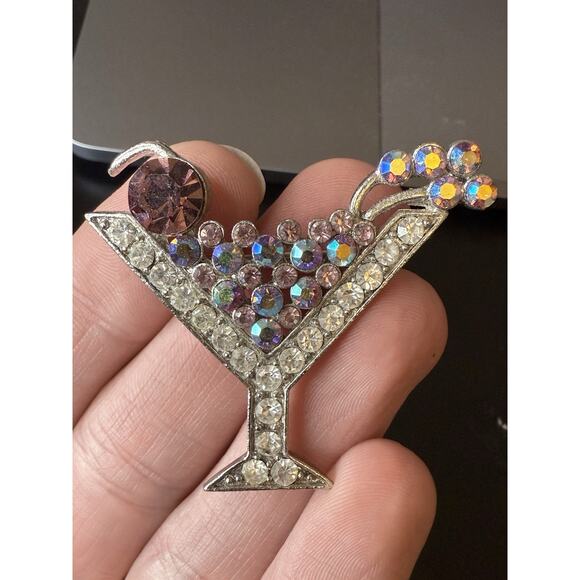 Rhinestone Jeweled Martini Glass Pin Brooch, Silver Tone Bling! Cosmo cocktail - Picture 1 of 9